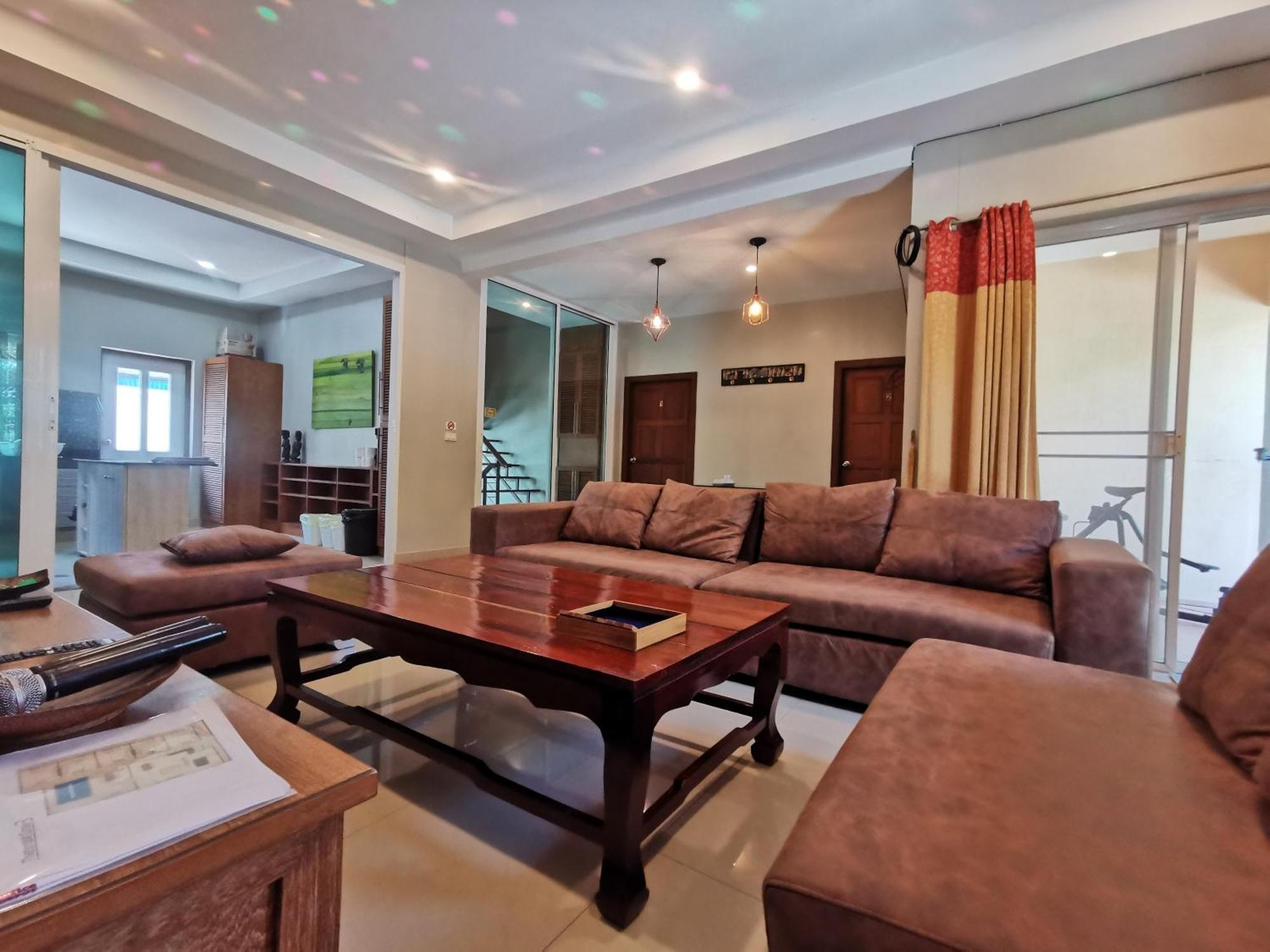 Vila Thepprasit Cosy Jomtien pláž Exteriér fotografie