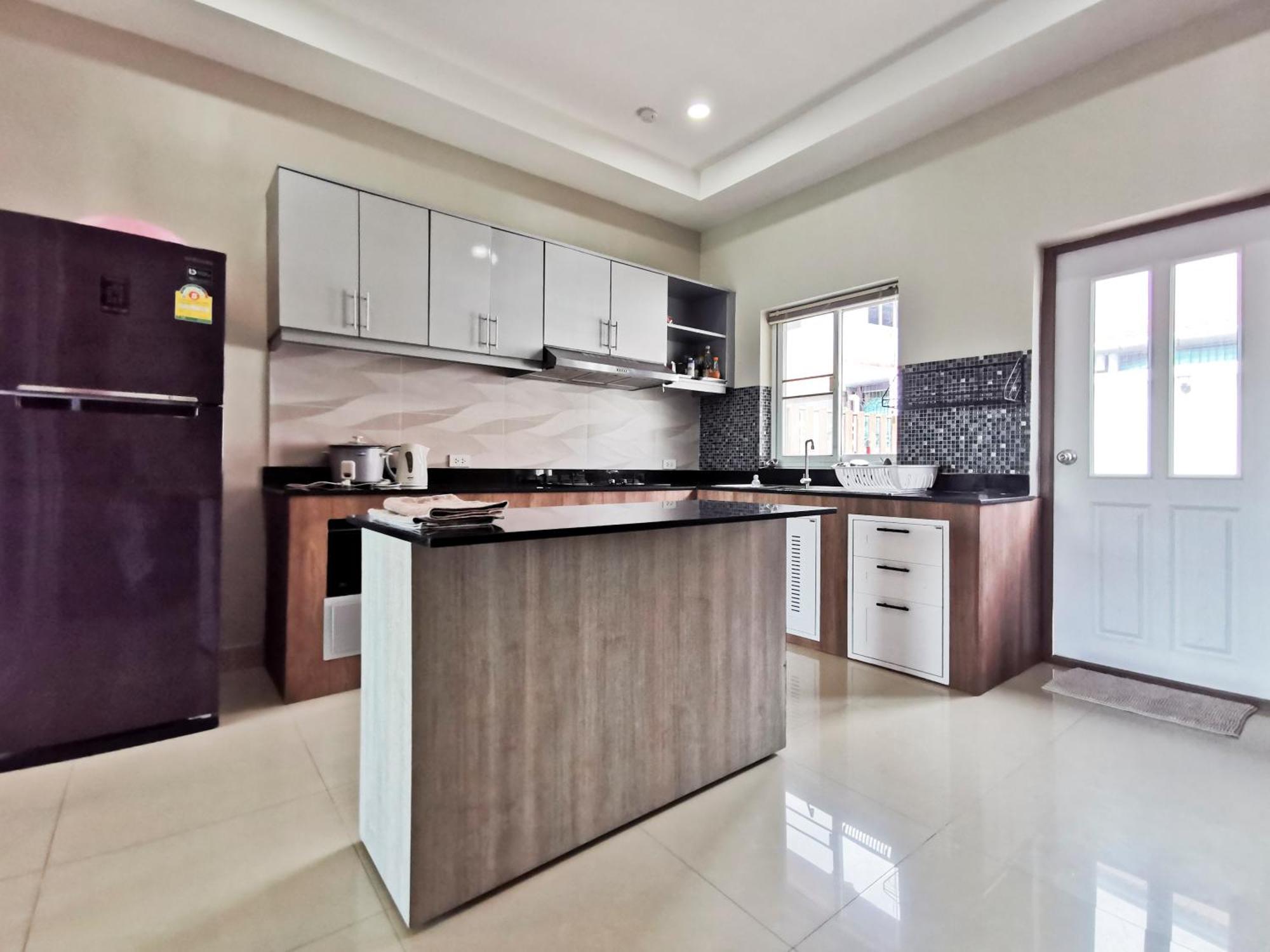 Vila Thepprasit Cosy Jomtien pláž Exteriér fotografie